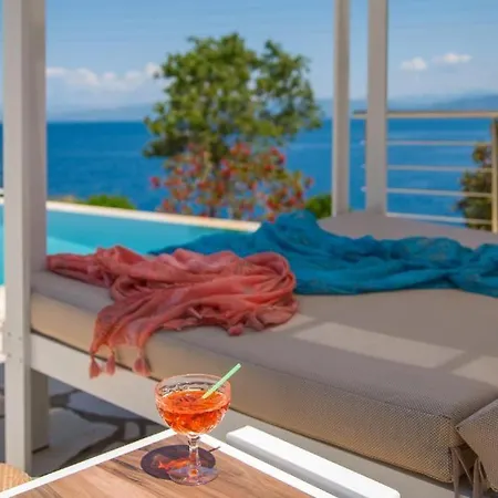 Sea View With Pool Apartman *